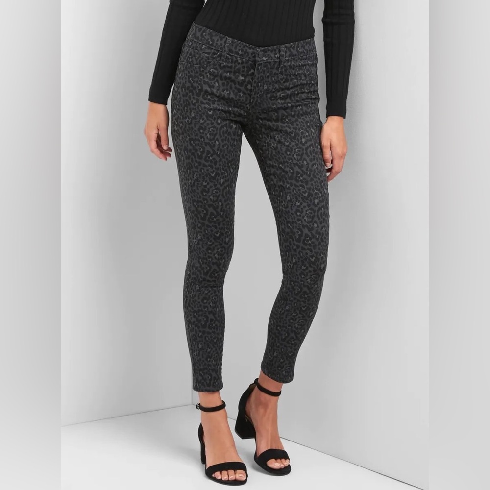GAP leopard print skinny jeans